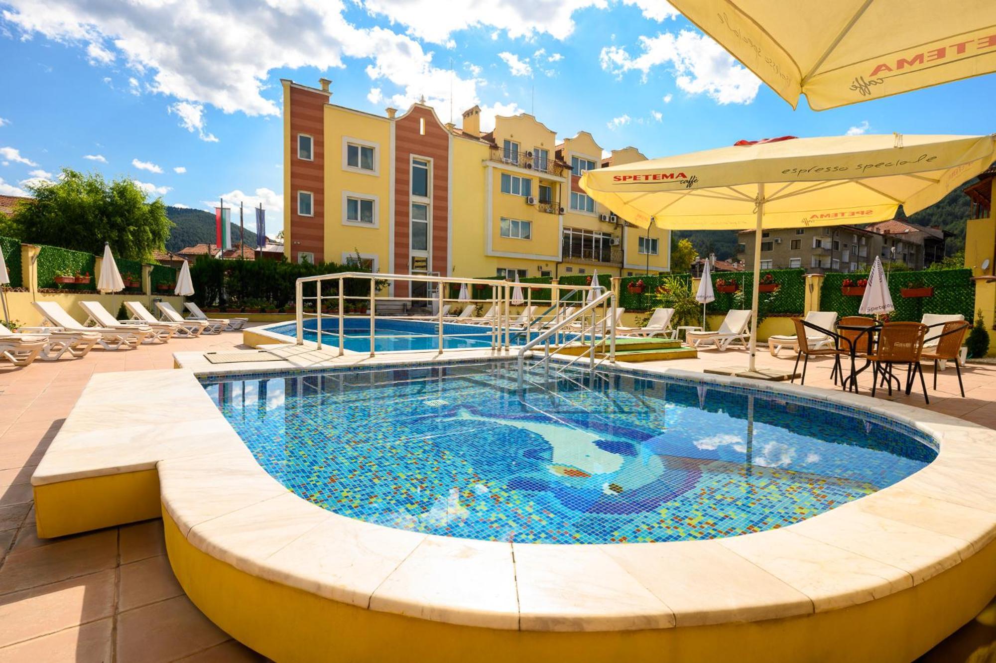 Spa Hotel Holiday Velingrad Exterior photo
